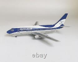 1200 INF200 SAHSA Boeing 737-200 HR-SHO with stand