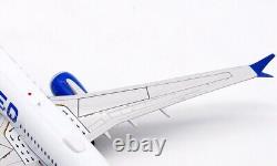 1200 INF200 United Airlines Boeing 737-8 MAX N37257 with stand