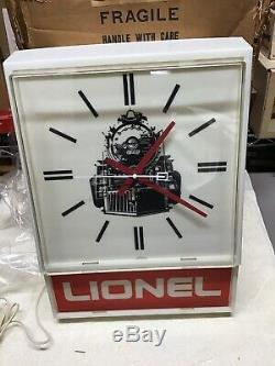 1976 American Lionel Dealer Service Station Advertising Clock with Box 1076 NEW