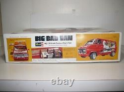 BIG BAD'Chevy Custom' VAN complete 1/16 Revell NM withbox Youngblood'Artwork