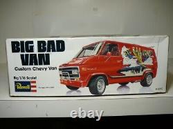BIG BAD'Chevy Custom' VAN complete 1/16 Revell NM withbox Youngblood'Artwork
