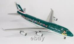 Blue Box BBOX1113 Cathay Pacific Boeing 747-400 B-HOX Diecast 1/200 Jet Model