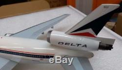 Blue Box Delta Alirlines DC-10-10 Widget Inflight 200 1200 Pls read description