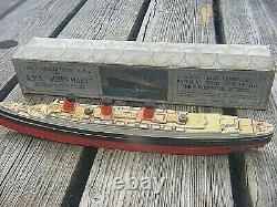 Chad Valley Rms Queen Mary Pull To Pieces Model Boxed
