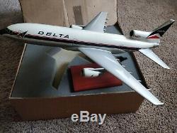 Delta Airlines L-1011 1100 Executive Series Plane model In Box L1011 1/100