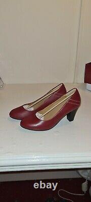 Emirates Airline Female Cabin Crew Shoes(brand new without Box)