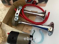Fiamm Series 2000 Trumbe Elettropneumatiche Horns (Cat #32) withBox & Compressor