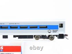 HO Walthers #932-6074 Metro-North 85' Horizon Fleet Commuter Coach Passenger