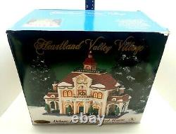 Heartland Valley Village Train Station Deluxe Porcelain Lighted House 2002