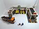LEGO City Traffic Tow truck and building from Garage 7642 (2009) Rare