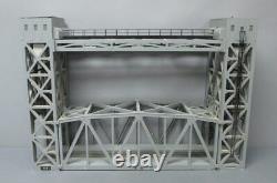 Lionel 6-12782 Operating Lift Bridge with Bell & Lights EX/Box