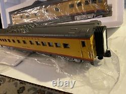 MTH O Train 70' Streamlined Passenger 5 Car Set Union Pacific 20-6553 with Box