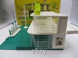 Matchbox MG-1B-2 BP Service Station Green/White Original NM in Original NM-M Box