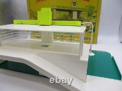 Matchbox MG-1B-2 BP Service Station Green/White Original NM in Original NM-M Box