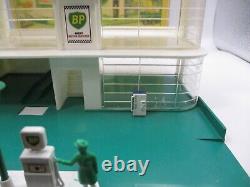 Matchbox MG-1B-2 BP Service Station Green/White Original NM in Original NM-M Box