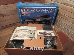 Monogram IROC-Z CAMARO 1/8 Scale Plastic Model Kit 85-2610 New Open Box