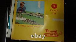 Tri- Ang TT Gauge Train Set Vintage