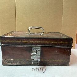 Vintage Pennsylvania Railroad (p. R. R.) Tin Document Box