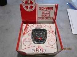 Vintage SCHWINN 26 inch DELUXE SPEEDOMETER IN ORIGINAL BOX #08 451 NOS