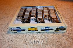 Walthers HO Bethgons 6-Pack BNSF #2 Aluminum & Black in Original Box 932-5327