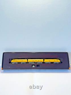 Z Scale Marklin 8832 EMD F7 A-B-A Union Pacific Diesel Locomotive Set Org Box